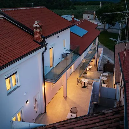 Marija Prodan Dom wakacyjny *